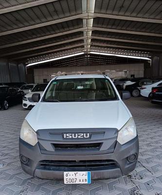ايسوزو دى ماكس 2022