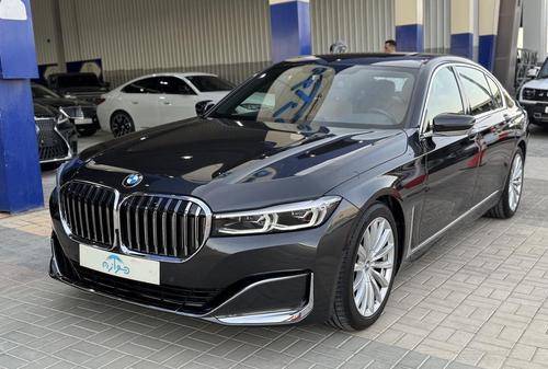 BMW 730 2022
