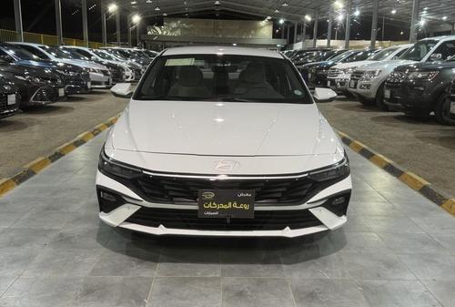 Hyundai Elantra 2024