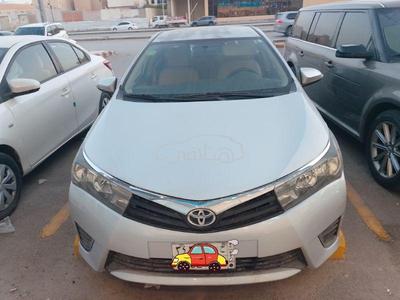تويوتا كورولا 2015