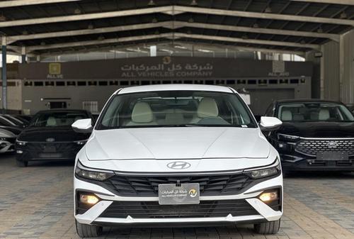 Hyundai Elantra 2025