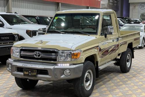 Toyota Land Cruiser 2014