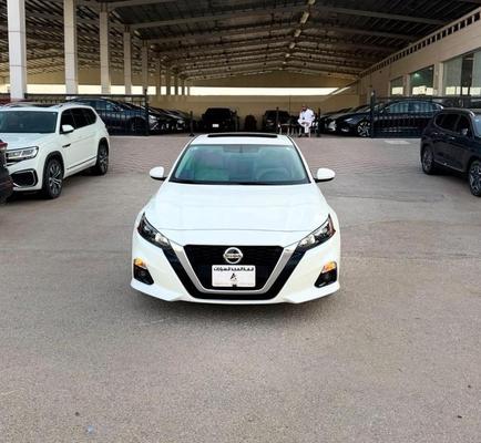 نيسان التيما 2022