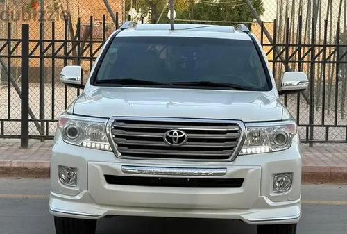تويوتا لاند كروزر 2012