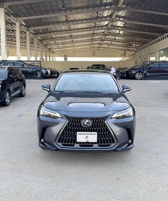 Lexus NX 2025