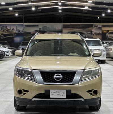 Nissan Pathfinder 2014