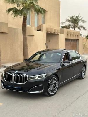 بي ام دبليو 730 2022