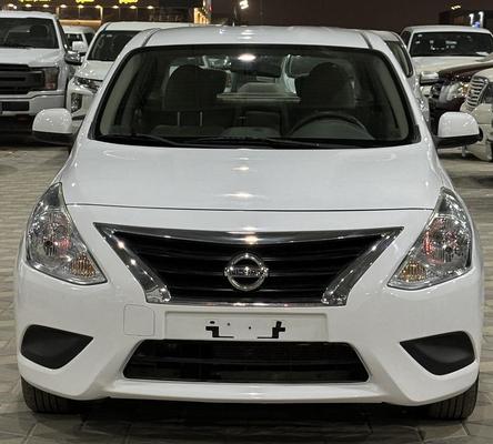 Nissan Sunny 2022
