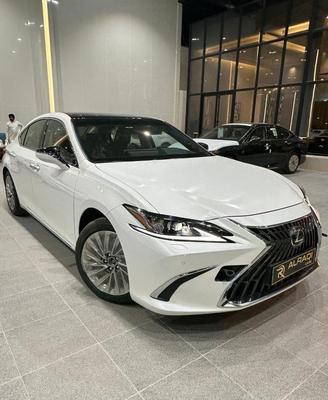 لكزس ES 350 2025