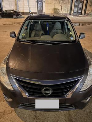 Nissan Sunny 2022