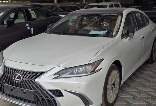 Lexus ES 350 2026