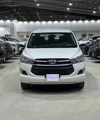 Toyota Innova 2021
