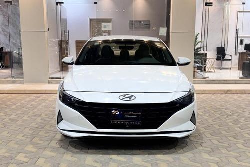 Hyundai Elantra 2022