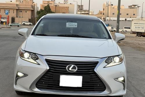 لكزس ES 350 2016