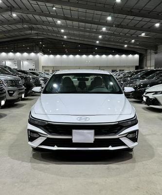 Hyundai Elantra 2024