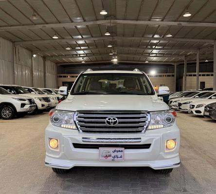 تويوتا لاند كروزر 2013