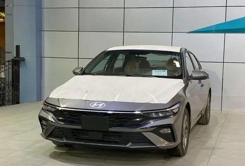 Hyundai Elantra 2026