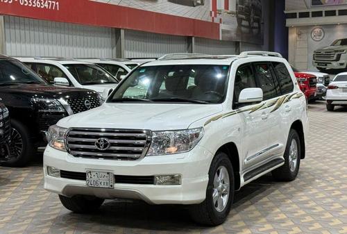 Toyota Land Cruiser 2011