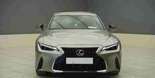 Lexus Is 2025