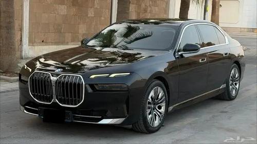 بي ام دبليو 7 Series 2024