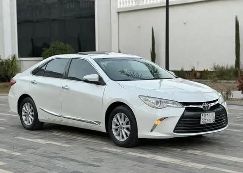 Toyota Camry 2016