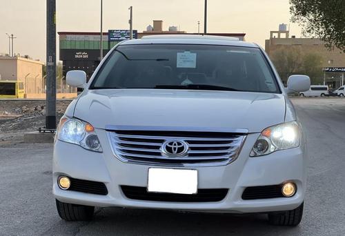 Toyota Avalon 2010