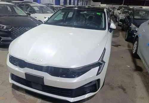 Kia K5 2025