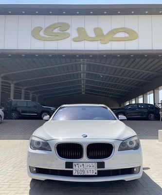 BMW 740 2012