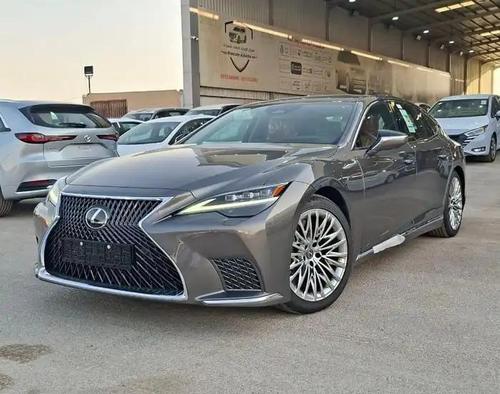 لكزس LS 500 2026