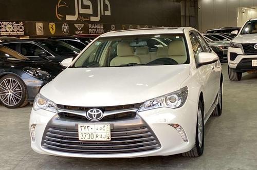 Toyota Camry 2017
