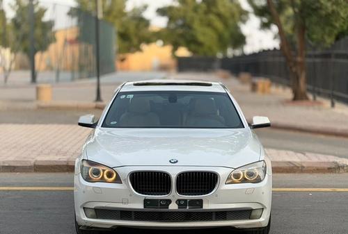 BMW 730 2012