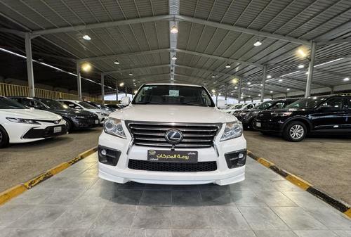 لكزس LX 570 2013