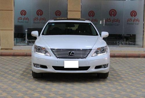 لكزس أخرى 2012