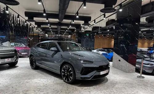 Lamborghini Urus 2023