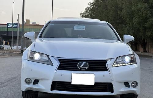 لكزس أخرى 2013