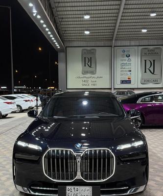 BMW 735 2024