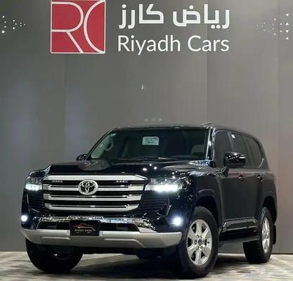 تويوتا لاند كروزر 2025