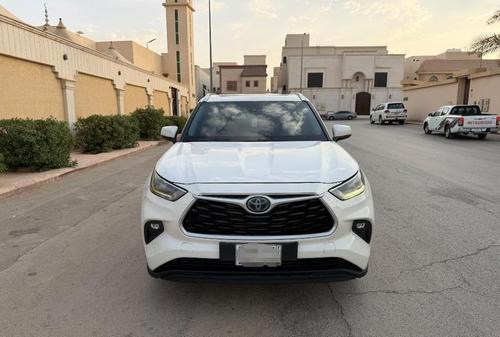 تويوتا هاى لاندر 2021